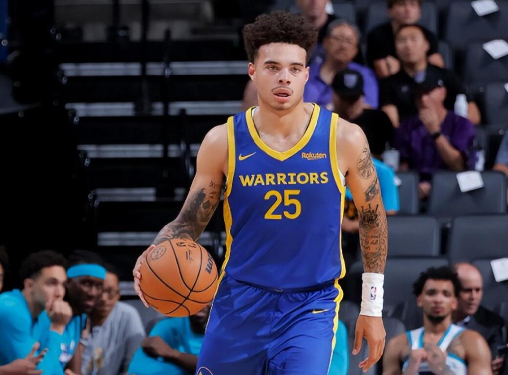 NBA / 轟66+11+6!勇士三大新星崛起打假榜眼,「新生普爾」真準,喬丹又看走眼?(影)-黑特籃球-NBA新聞影音圖片分享社區