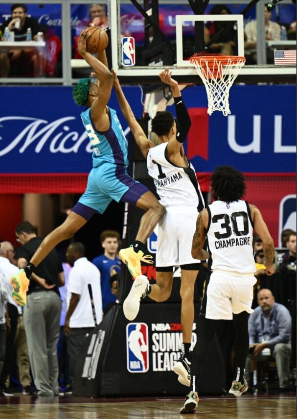 NBA / 【影片】太扎心了!黃蜂官方曬出溫班亞瑪被隔扣相片,後者稱讚米勒配得上榜眼!-黑特籃球-NBA新聞影音圖片分享社區
