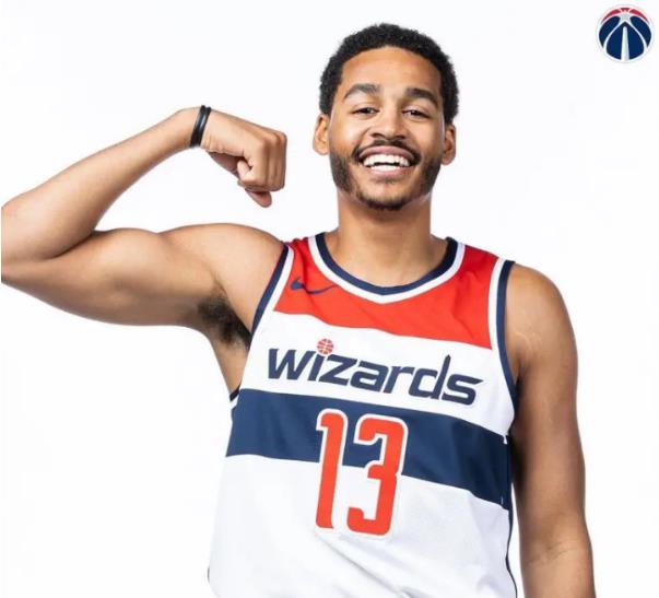 NBA / 普爾現身巫師發佈會,稱讚浪花彼此關係依舊,絕口不提追夢和逃避記者的拳擊事件話題-黑特籃球-NBA新聞影音圖片分享社區