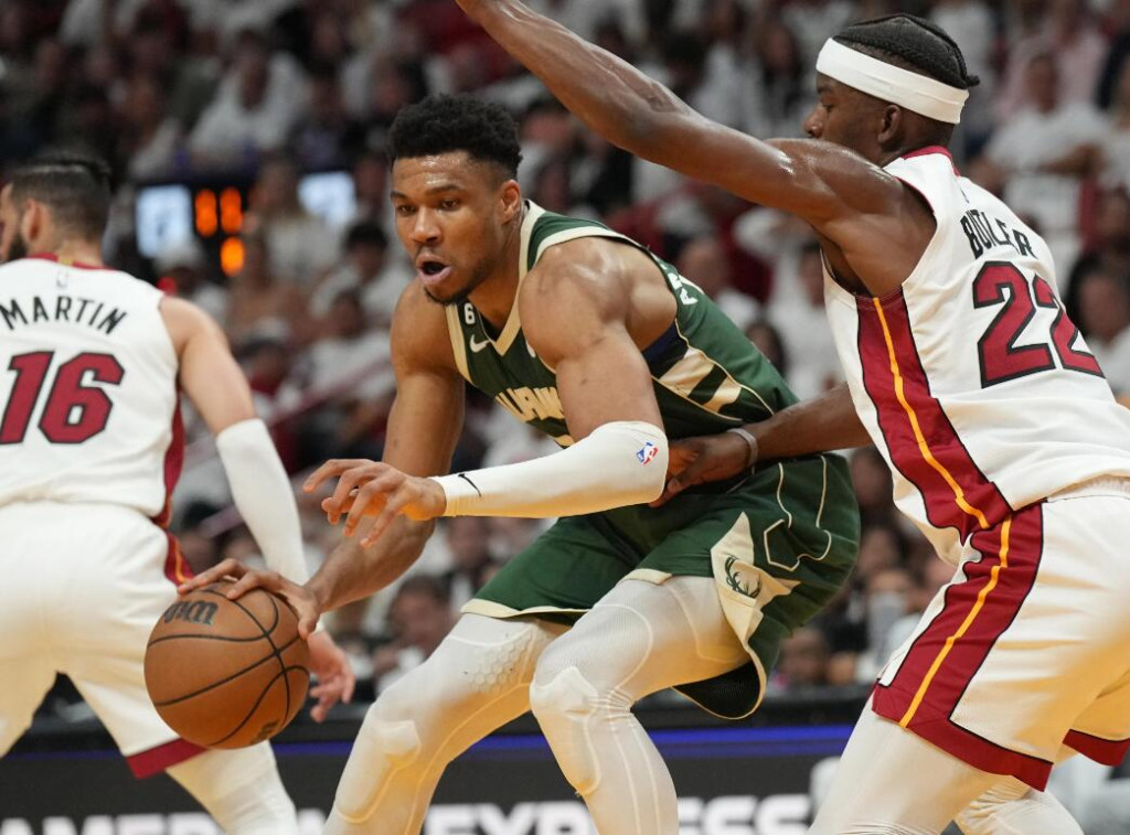 NBA官方發佈賽季初十場必看比賽:宿敵恩怨,「詹杜」時隔五年首次碰面!-黑特籃球-NBA新聞影音圖片分享社區