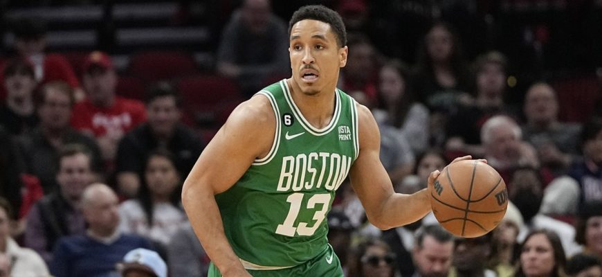 san-antonio-spurs-to-acquire-malcolm-brogdon-in-peculiar-trade-proposal-852-870x400