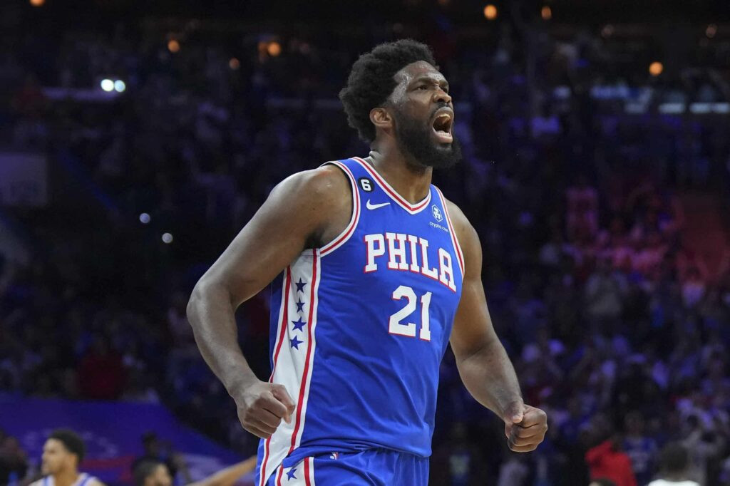 Joel-Embiid-on-court-Sixers-scaled-xGliJJ-1024x682