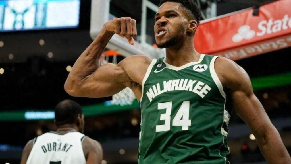 NBA / 3年1.86億美元!字母哥頂薪續約公鹿,第一時間下豪言再奪冠!-黑特籃球-NBA新聞影音圖片分享社區