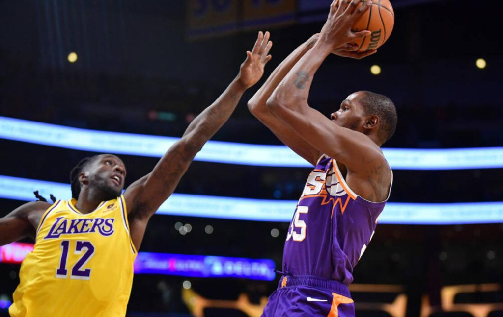 NBA / 詹姆斯21+8+9,一眉30+13,杜蘭特空砍39+11,湖人逆轉太陽!(影)-黑特籃球-NBA新聞影音圖片分享社區