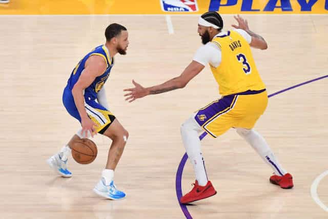 Lakers News Lakers' Anthony Davis On Successfully Guarding Warriors' Stephen  Curry To Close Out Game 4: 'I Pride Myself On Defense'