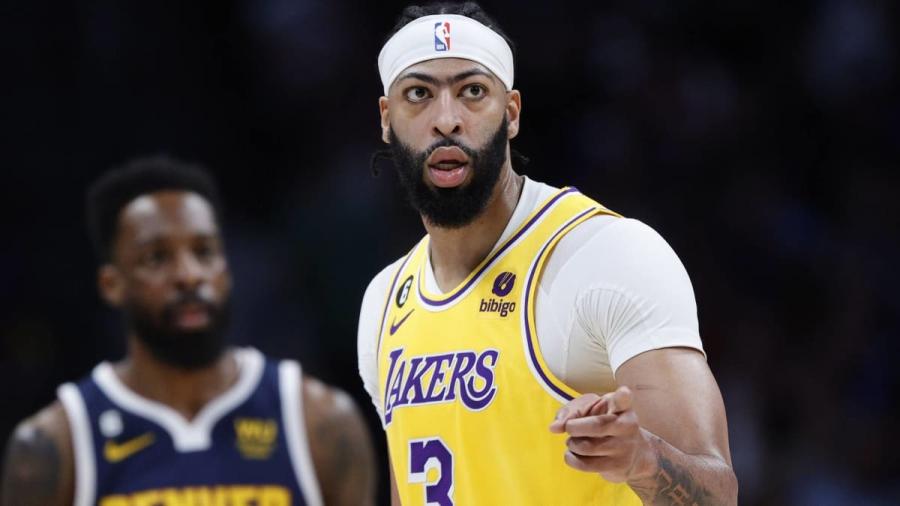 Stephen A. Smith Thinks Anthony Davis Shooting Six Threes a Game Is a  Horrible Idea - Sports Illustrated