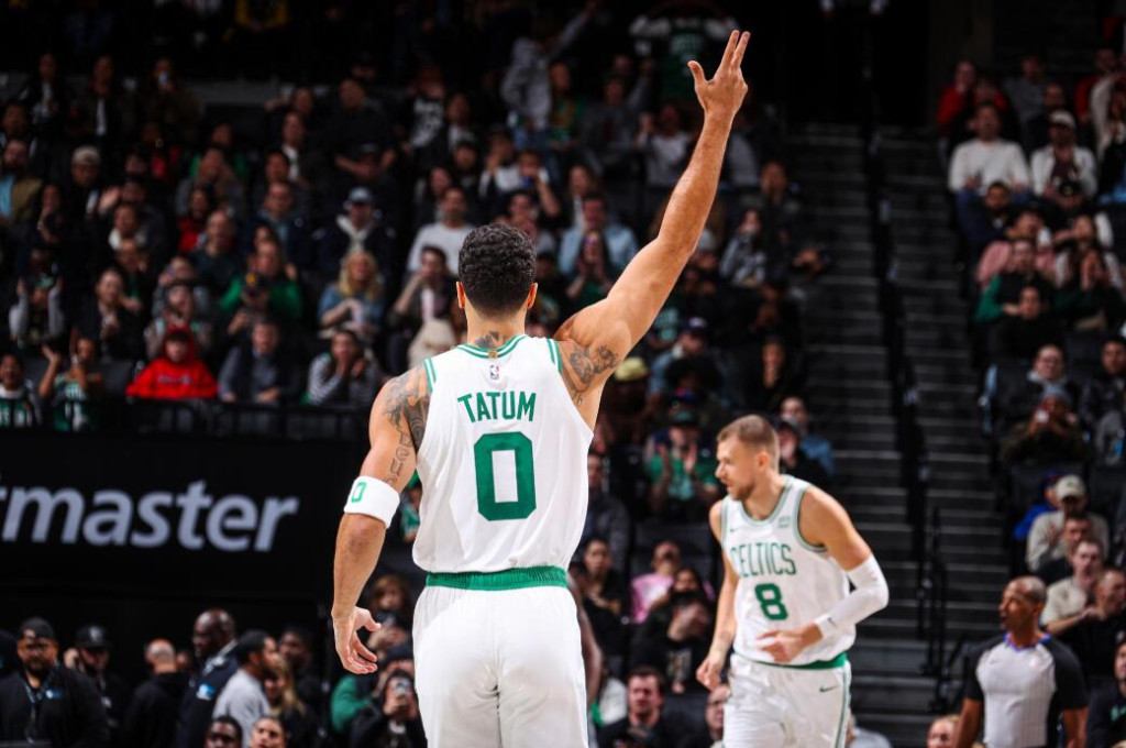 NBA / 泰托姆達成生涯一萬分里程碑!同屆繼米契爾後首人,升至綠軍隊史第13!-黑特籃球-NBA新聞影音圖片分享社區