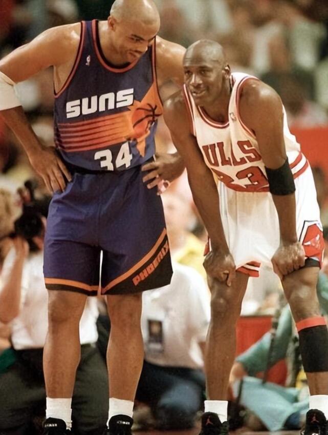 作為普通人,就算給你100萬,你也不敢造NBA這5人進攻犯規!-黑特籃球-NBA新聞影音圖片分享社區