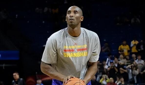 NBA最離譜的五大謠言!科比喜歡凌晨4點訓練,喬丹滯空3秒!-黑特籃球-NBA新聞影音圖片分享社區