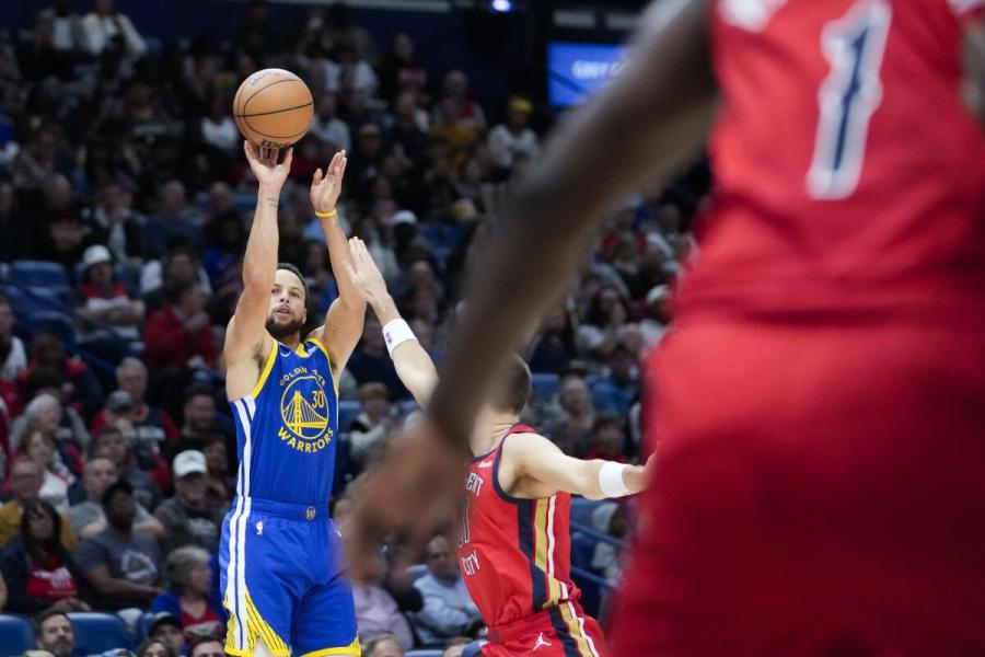 Curry hits 7 3-pointers, scores 42, as the Warriors roll past the Pelicans 130-102. - The San Diego Union-Tribune