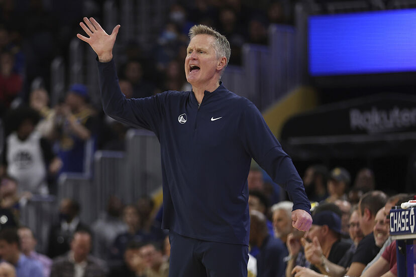 Steve Kerr says he 'has been patient' when it comes to Klay Thompson and  Andrew Wiggins | Marca