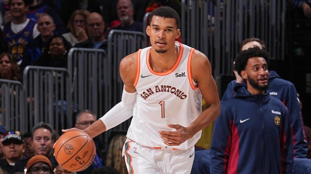 NBA / 溫班亞瑪迎生涯首次缺席!波波提前預判其臀部緊張,遺憾無緣對陣胖虎…-黑特籃球-NBA新聞影音圖片分享社區