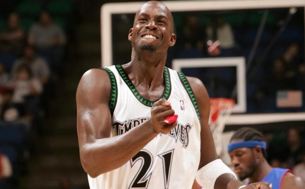 說出來你別不信,NBA創辦至今,攻防一體球星,也就這七人!-黑特籃球-NBA新聞影音圖片分享社區